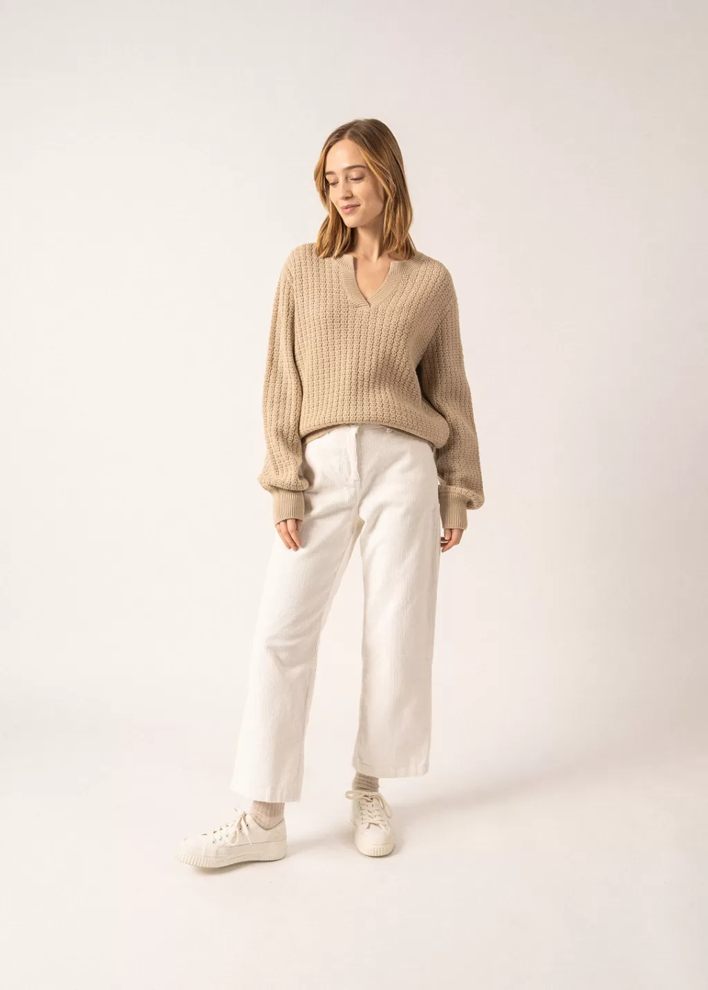 fairlie_vneck_jumper_2-1.webp Fashion Saint James Fairlie V-neck Jumper Beige